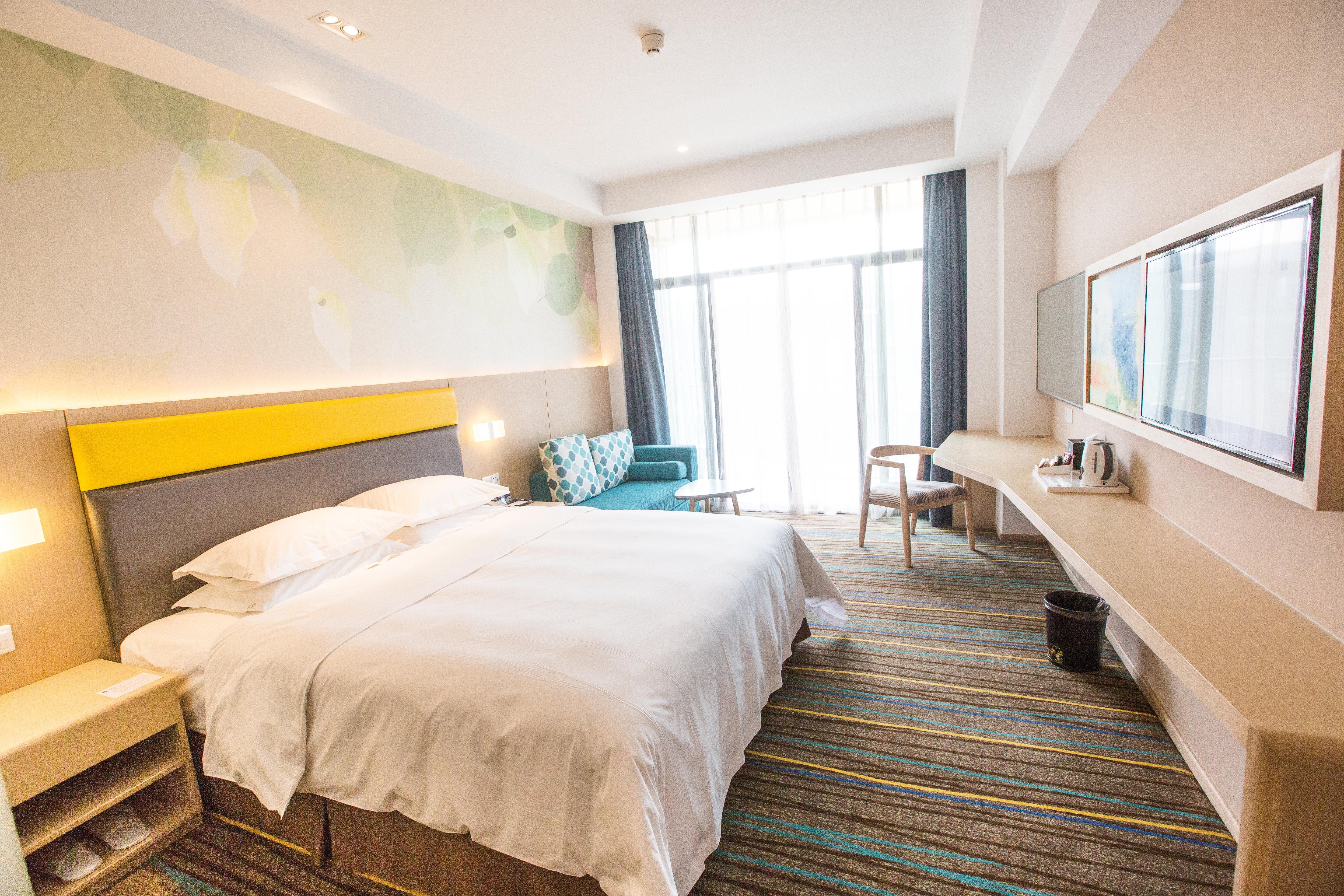 Holiday Inn Express Emei Mountain By Ihg Emeishan Exterior photo